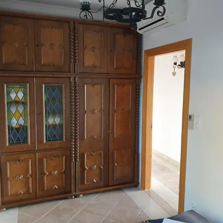 Endrodi Lakas Apartment *